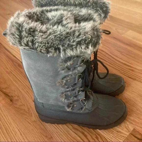 NWOT  Khombu grey suede snow boots - Picture 2 of 5